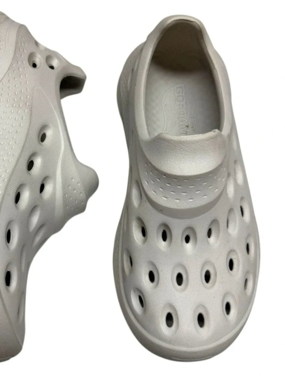 NWOT SCKECHERS Arch Fit GO FOAM Unisex M6/W8